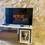 Panoraias Luxury Apartment Kyparissia