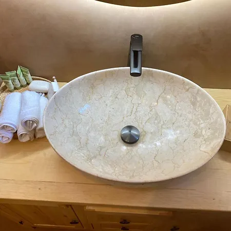 公寓 Panoraias Luxury 基帕里夏