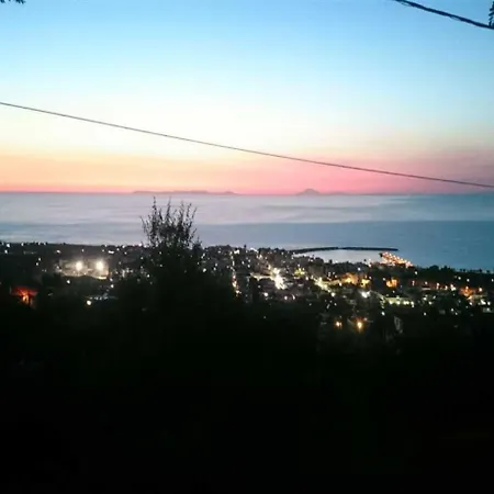 Panoraias Luxury Apartment Kyparissia