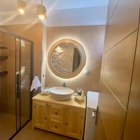 Panoraias Luxury 公寓 基帕里夏