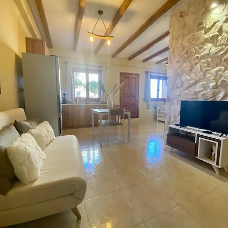 Panoraias Luxury * Kyparissia