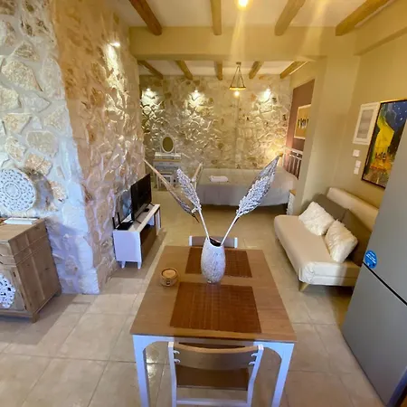 Panoraias Luxury * Kyparissia