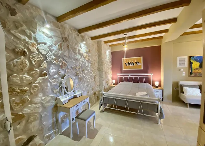 Panoraias Luxury Kyparissia